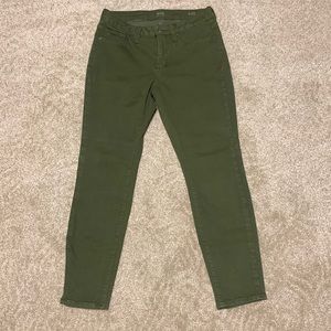 Women’s a.n.a Skinny Ankle jeans size 6